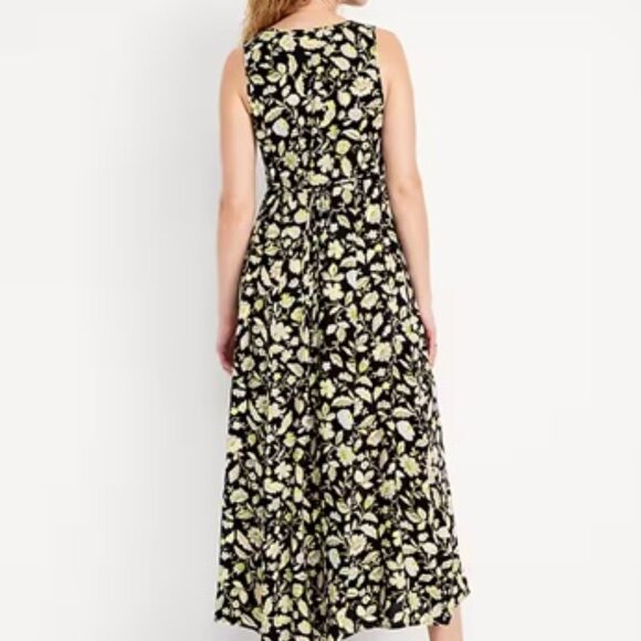 Old Navy Fit & Flare Floral Maxi Dress Size X-Small - Picture 3 of 4